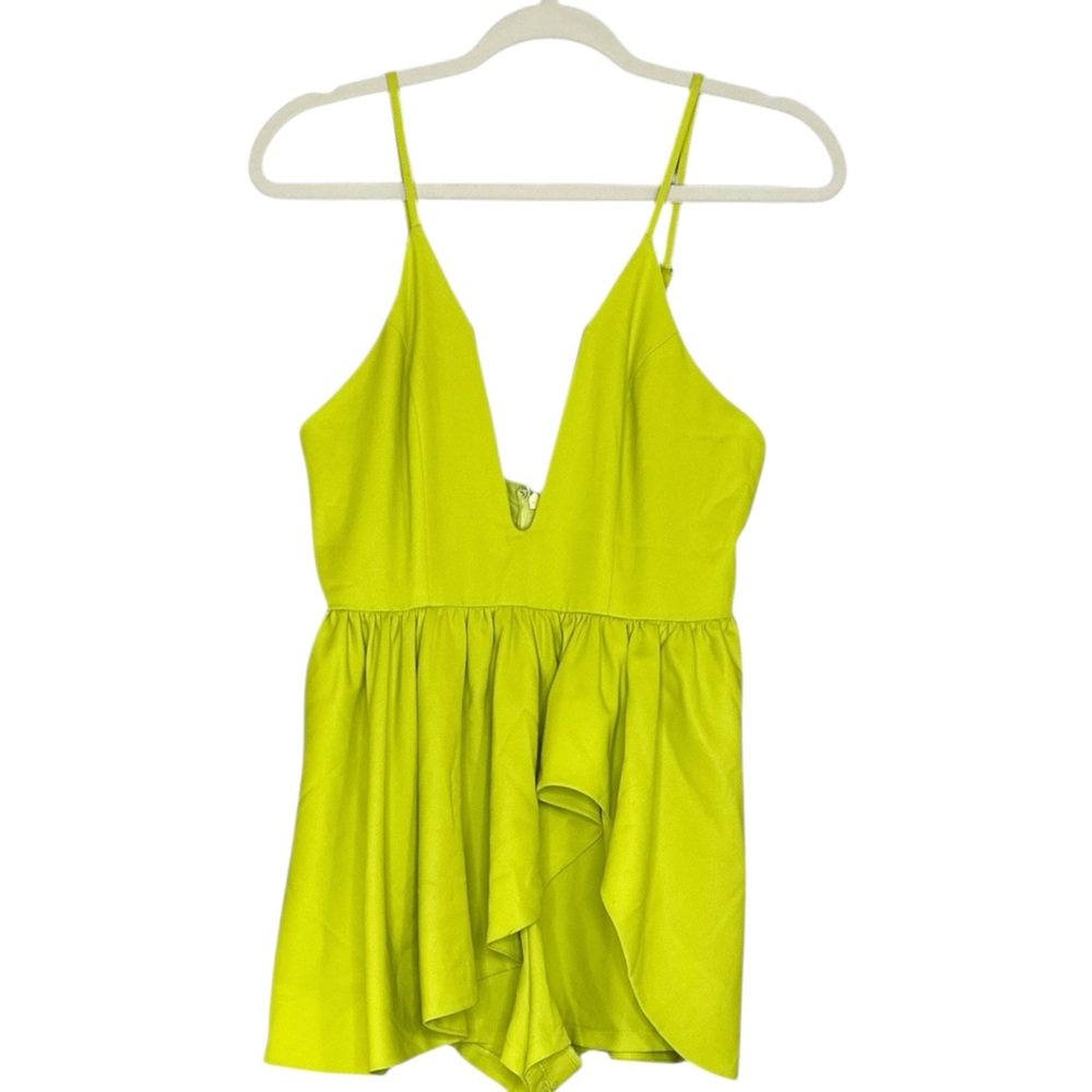 MISS AVENUE Lime Green Skort Romper Deep Plunge Neck Line Statement Piece Size M